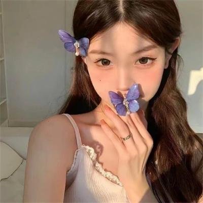 32颗药丸：我姐姐的自杀